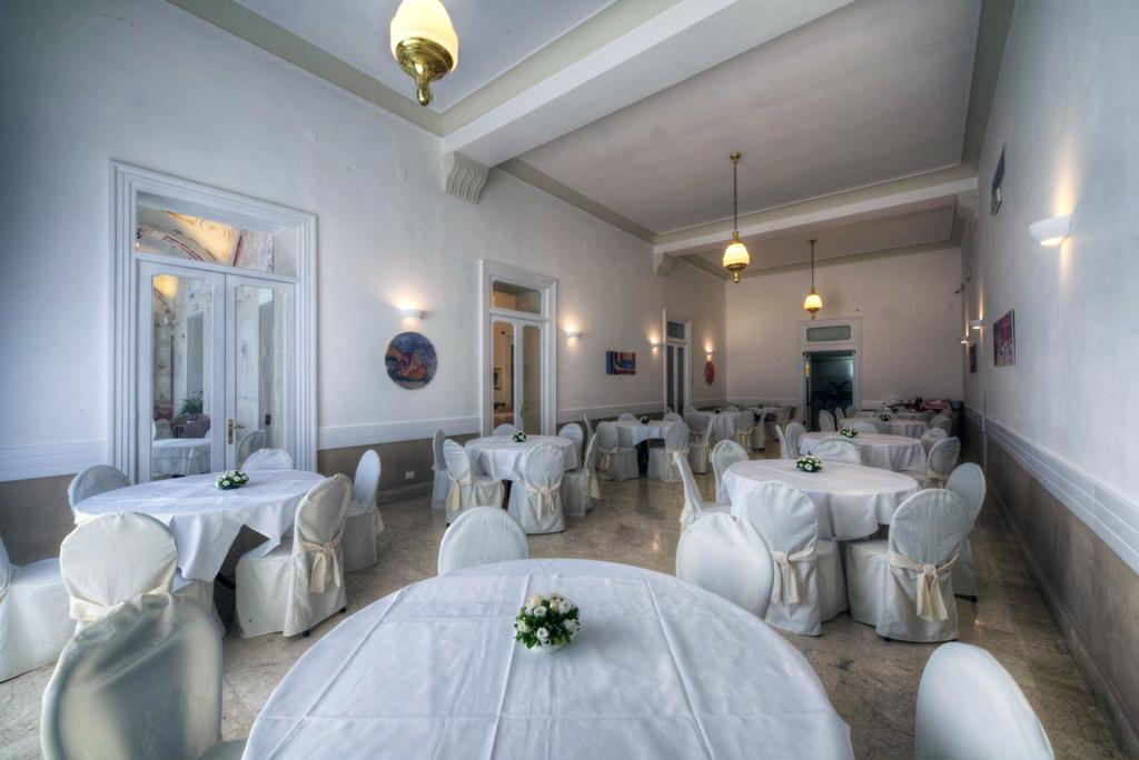 Hotel Vittoria Pompei Exterior foto
